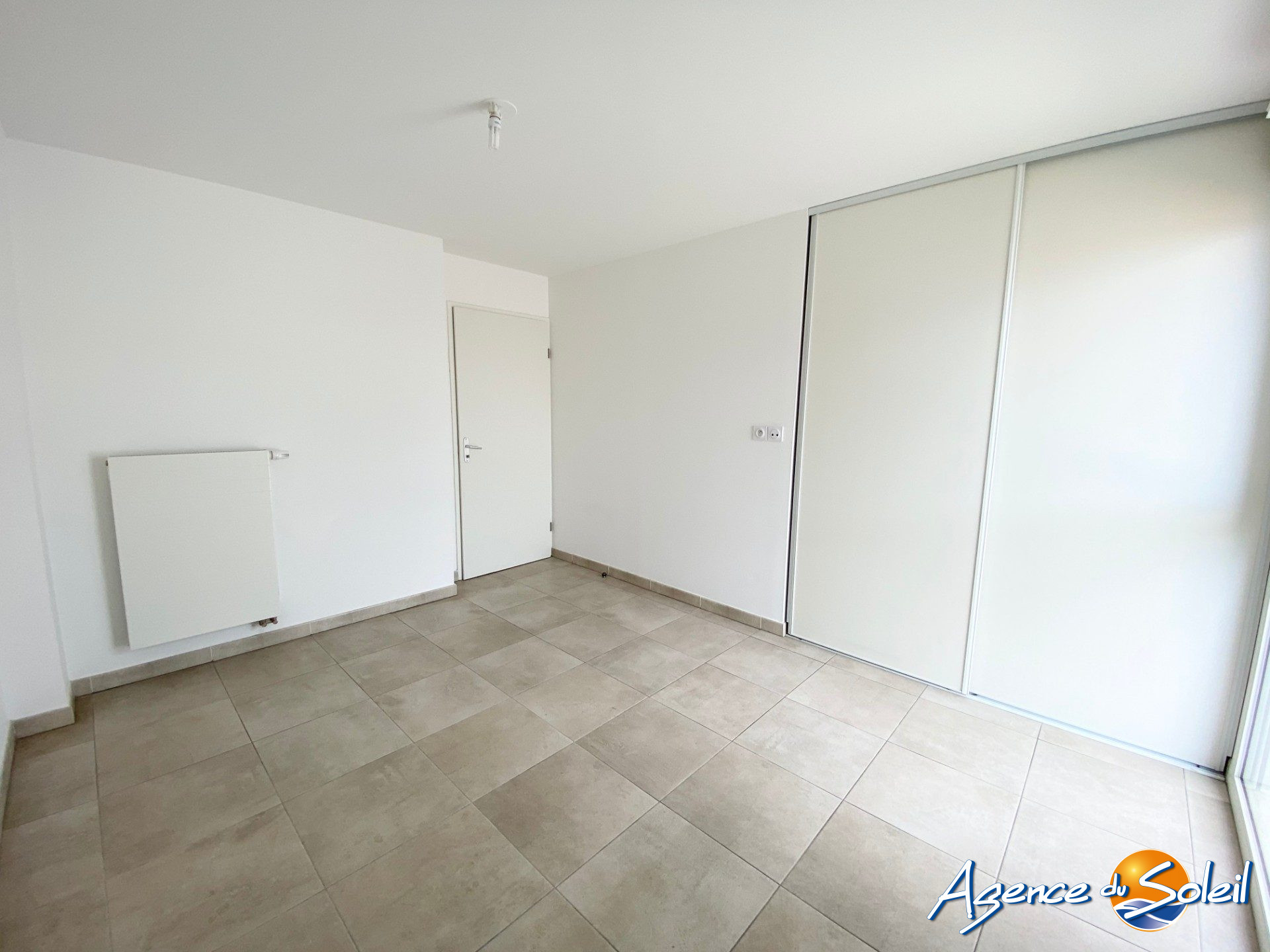 Jardin - Appartement Sauvian (Réf. 09-6861-AGENCEDUSOLEIL)