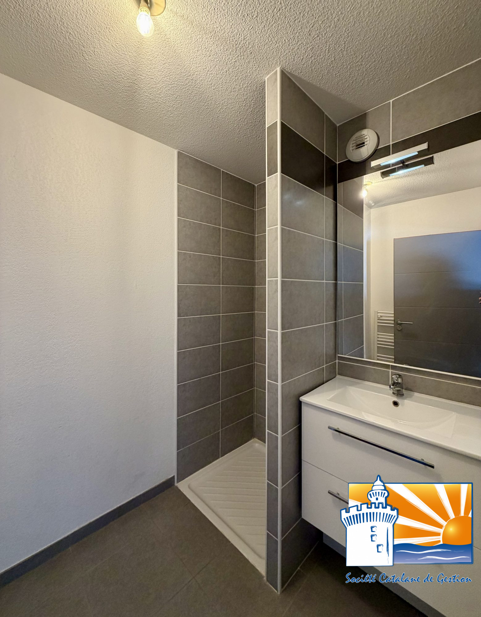 Vue extérieure - Appartement Saint-Cyprien (Réf. 07-704-AGENCEDUSOLEIL)