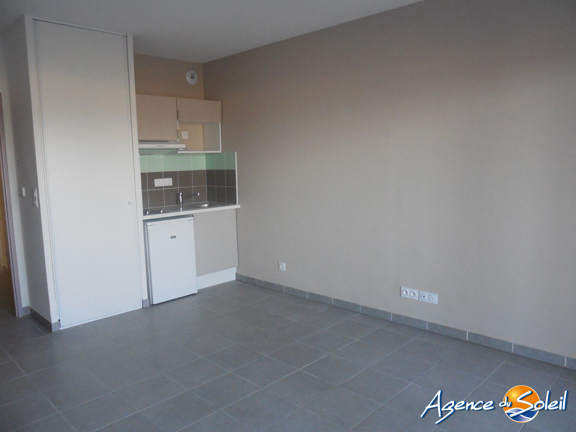 Vue intérieure - Appartement Narbonne (Réf. 04-2588-AGENCEDUSOLEIL)