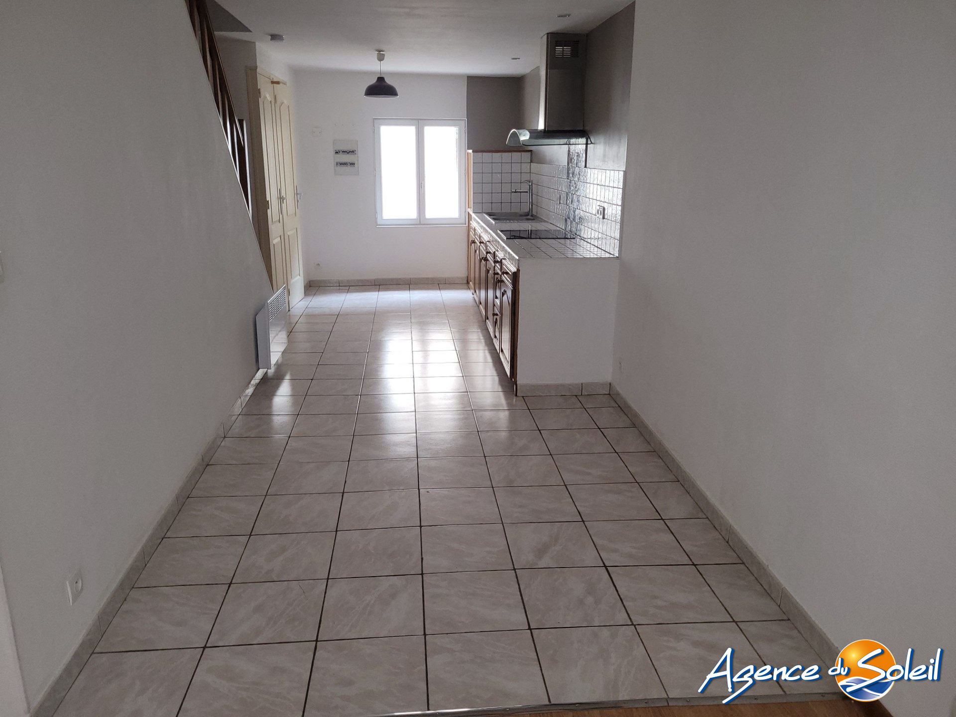 Maison en location à Azillanet - Agence du Soleil (Réf. 27-2476-AGENCEDUSOLEIL)