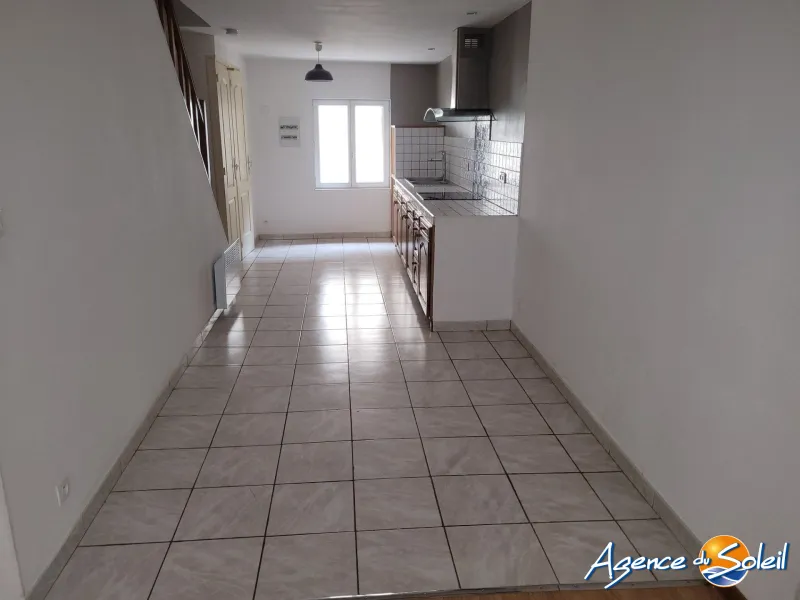 Maison à louer à Azillanet - 56 m2