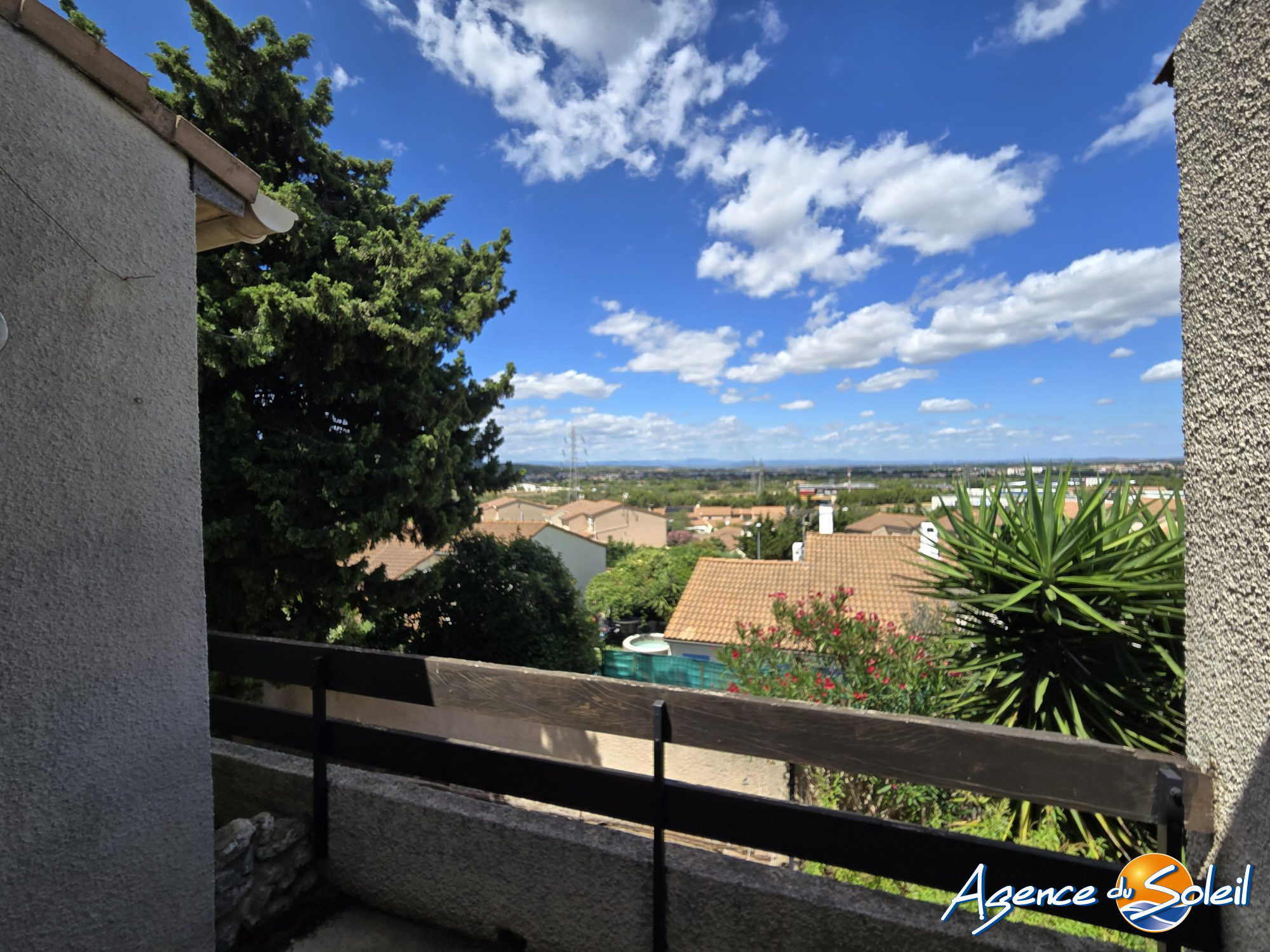 Photo de VILLA T4 RENOVEE - HAUTS DE NARBONNE