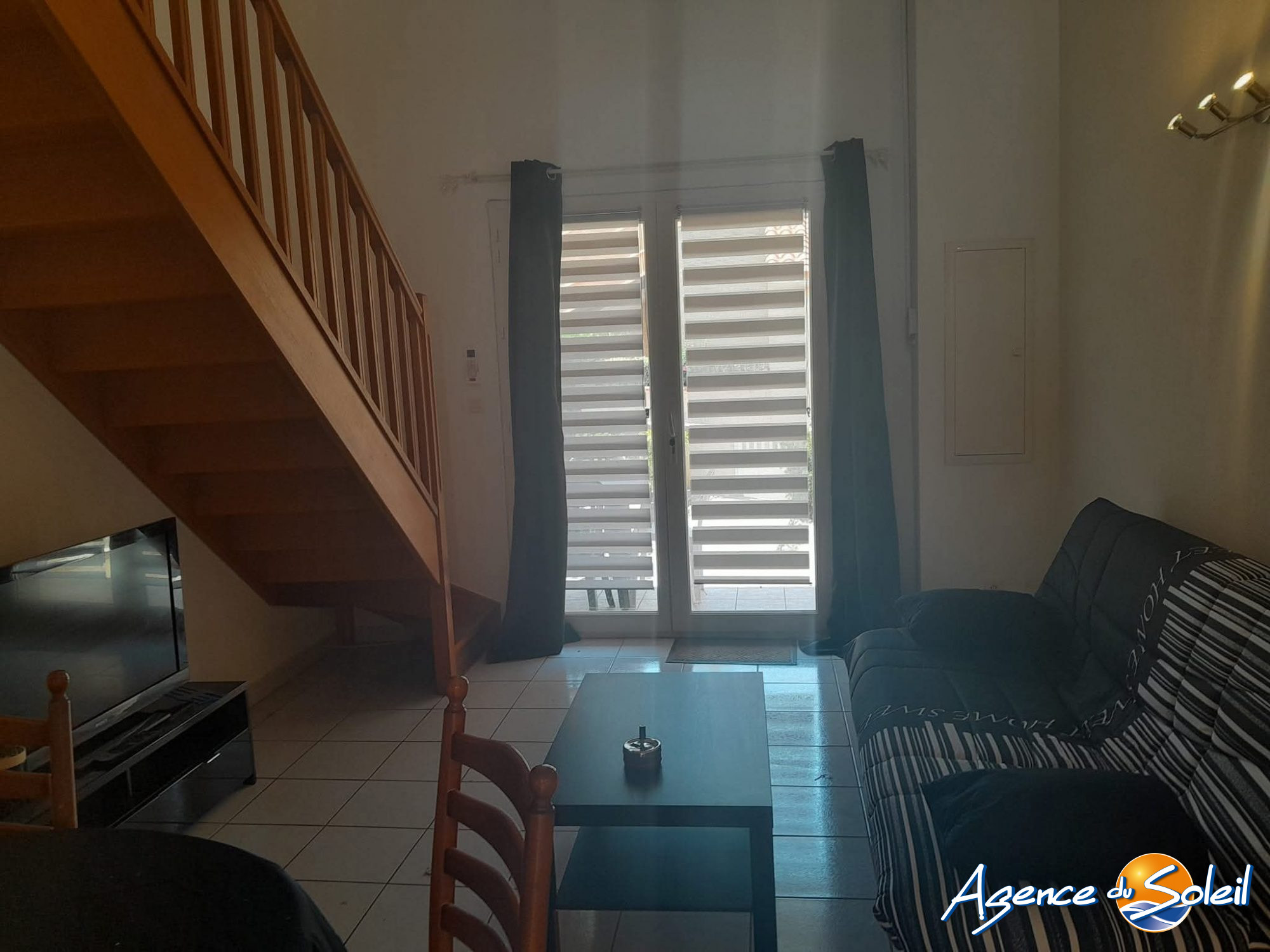 Salle de bain - Maison Saint-Pierre-la-mer (Réf. 04-4855-AGENCEDUSOLEIL)