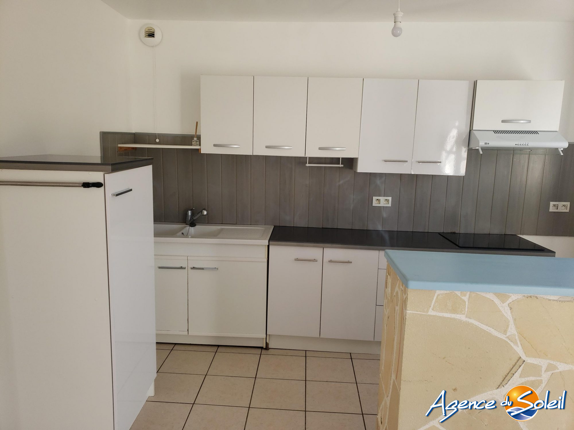 Maison en location à Peyriac-de-Mer - Agence du Soleil (Réf. 04-7279-AGENCEDUSOLEIL)