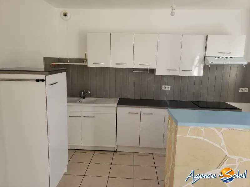 Maison à louer à Peyriac-de-Mer - 74 m2