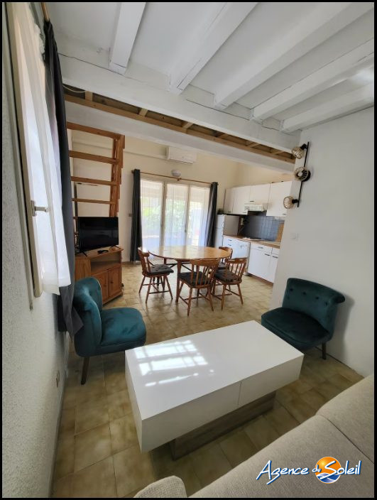 Vue extérieure - Maison Saint-Pierre-la-Mer (Réf. 04-4881-AGENCEDUSOLEIL)