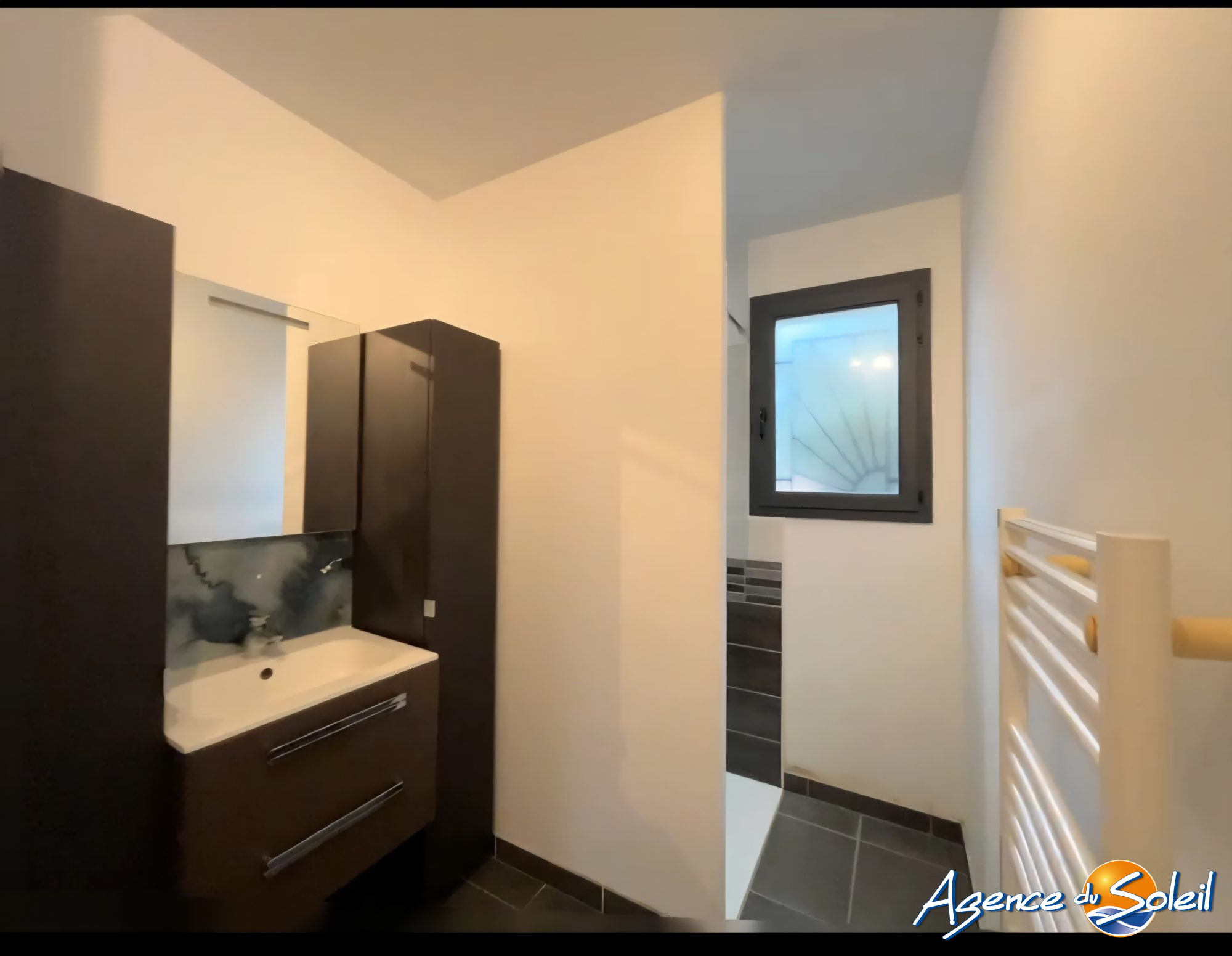 Vue extérieure - Maison Fabrezan (Réf. 27-2866-AGENCEDUSOLEIL)