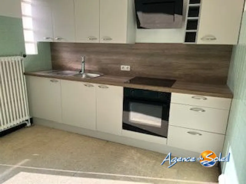 Maison à louer à Baho - 52 m2