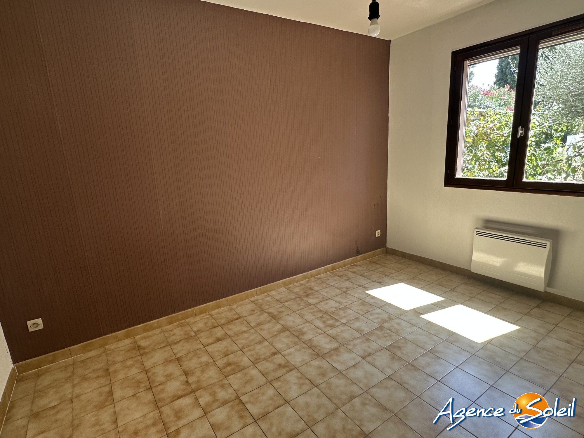 Salle de bain - Maison Sigean (Réf. 05-3635-AGENCEDUSOLEIL)