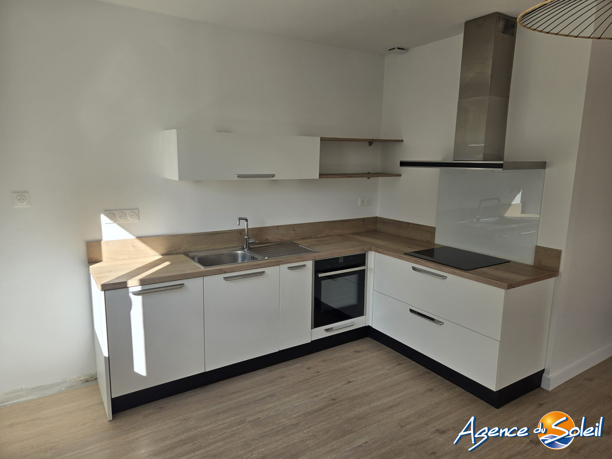 Vue intérieure - Maison Narbonne (Réf. 04-4968-AGENCEDUSOLEIL)
