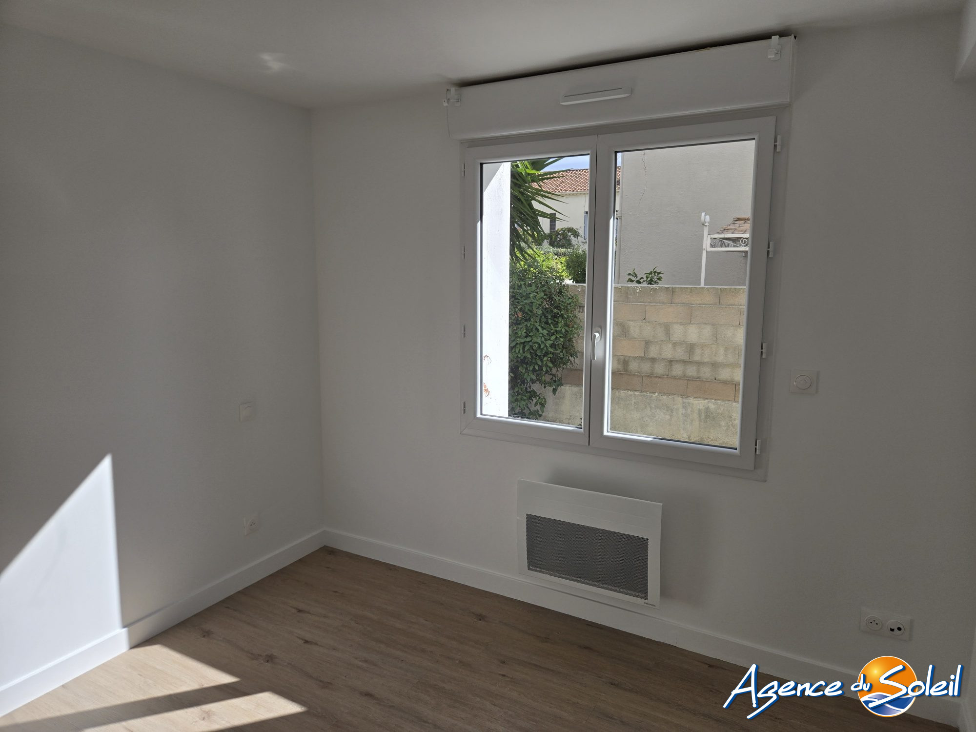 Vue extérieure - Maison Narbonne (Réf. 04-4968-AGENCEDUSOLEIL)