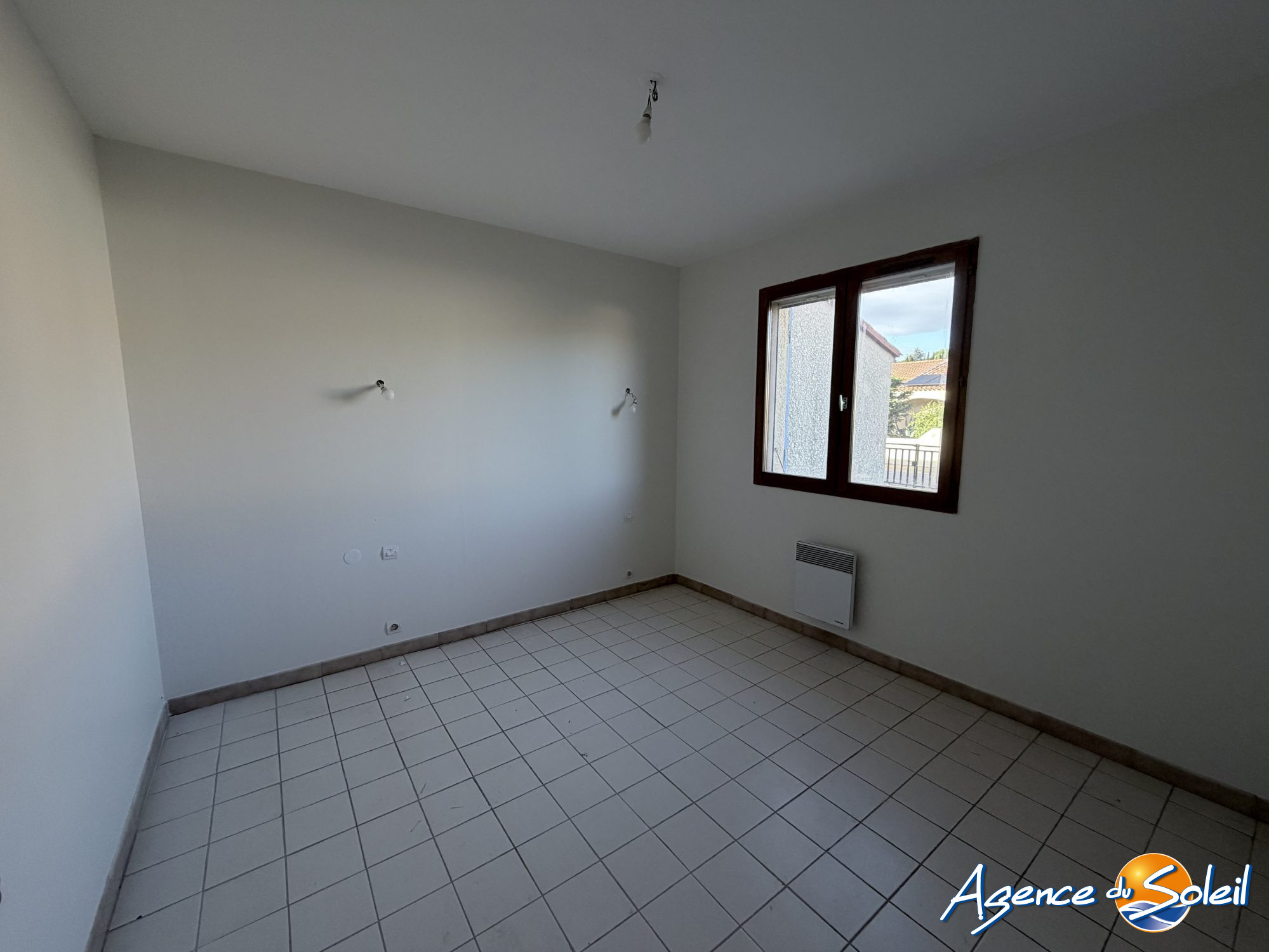 Jardin - Maison Sigean (Réf. 05-3642-AGENCEDUSOLEIL)