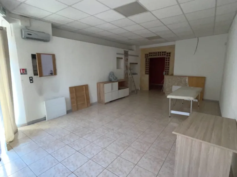 Immobilier pro à louer à Sigean - 69 m2