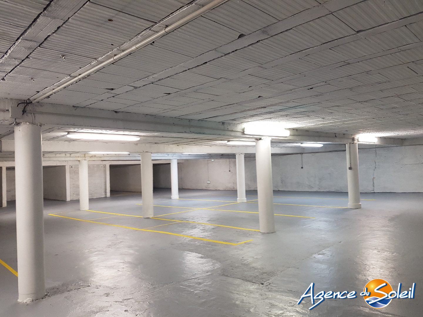 Stationnement en location à Narbonne - Agence du Soleil (Réf. 04-3504-15-AGENCEDUSOLEIL)