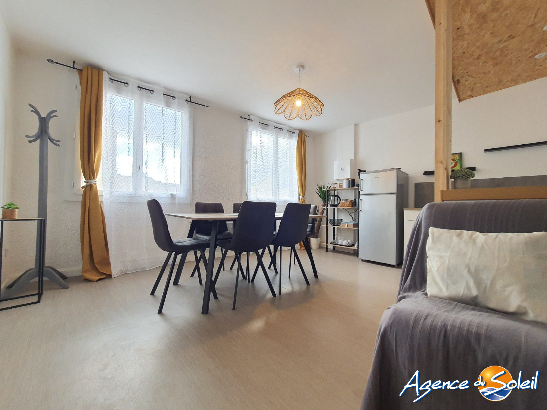 Cuisine - Appartement Gruissan (Réf. 13 - 11086-AGENCEDUSOLEIL)