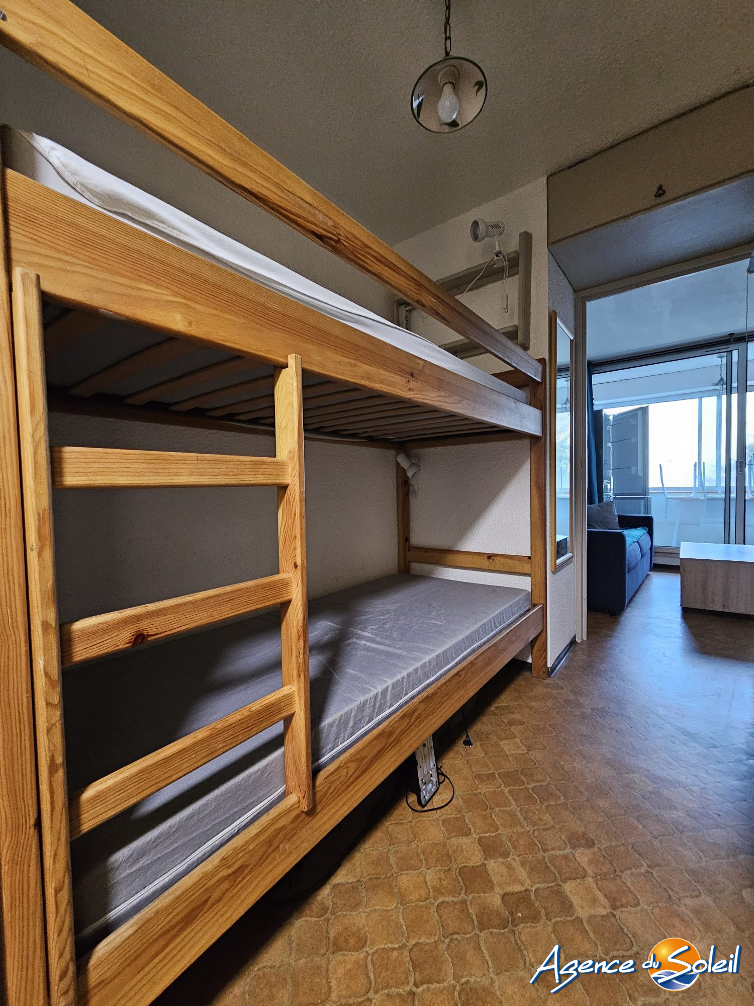 Salle de bain - Appartement Gruissan (Réf. 13-10757-AGENCEDUSOLEIL)