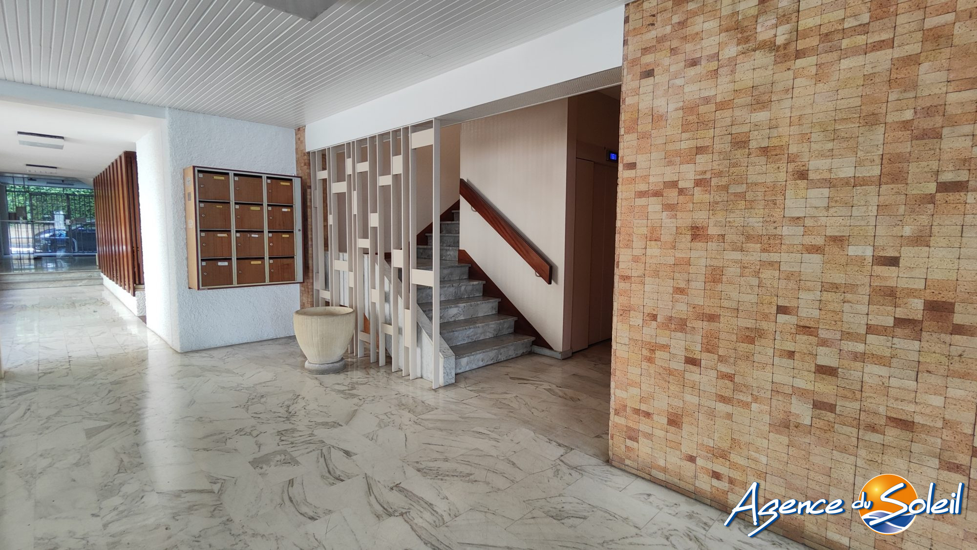 Photo 11 - Appartement Béziers (Réf. 38-10084-AGENCEDUSOLEIL)