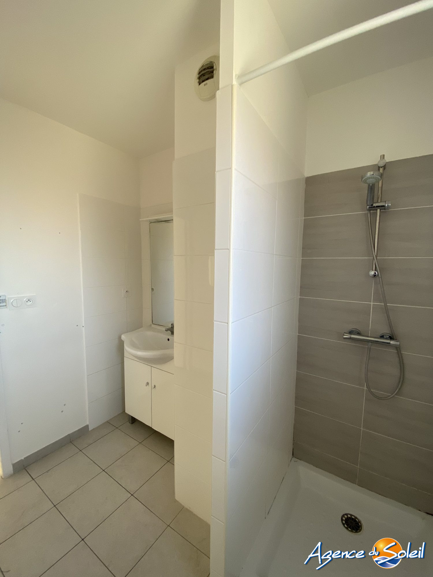 Jardin - Appartement Sigean (Réf. 15-10162-AGENCEDUSOLEIL)