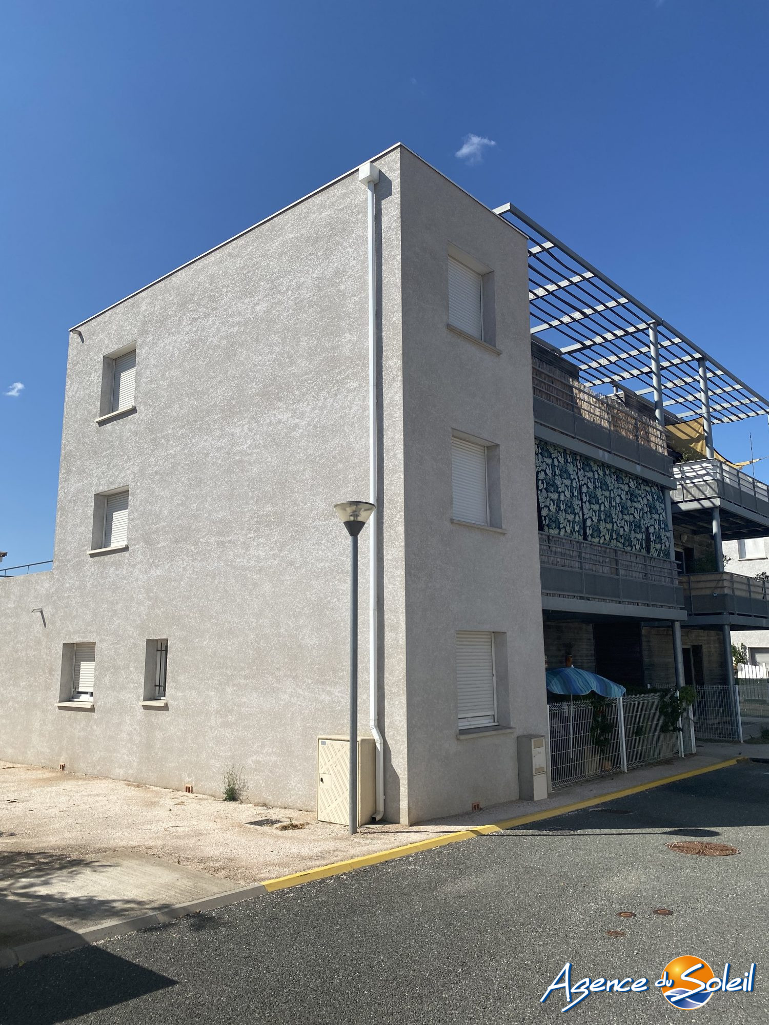 Terrasse - Appartement Sigean (Réf. 15-10162-AGENCEDUSOLEIL)