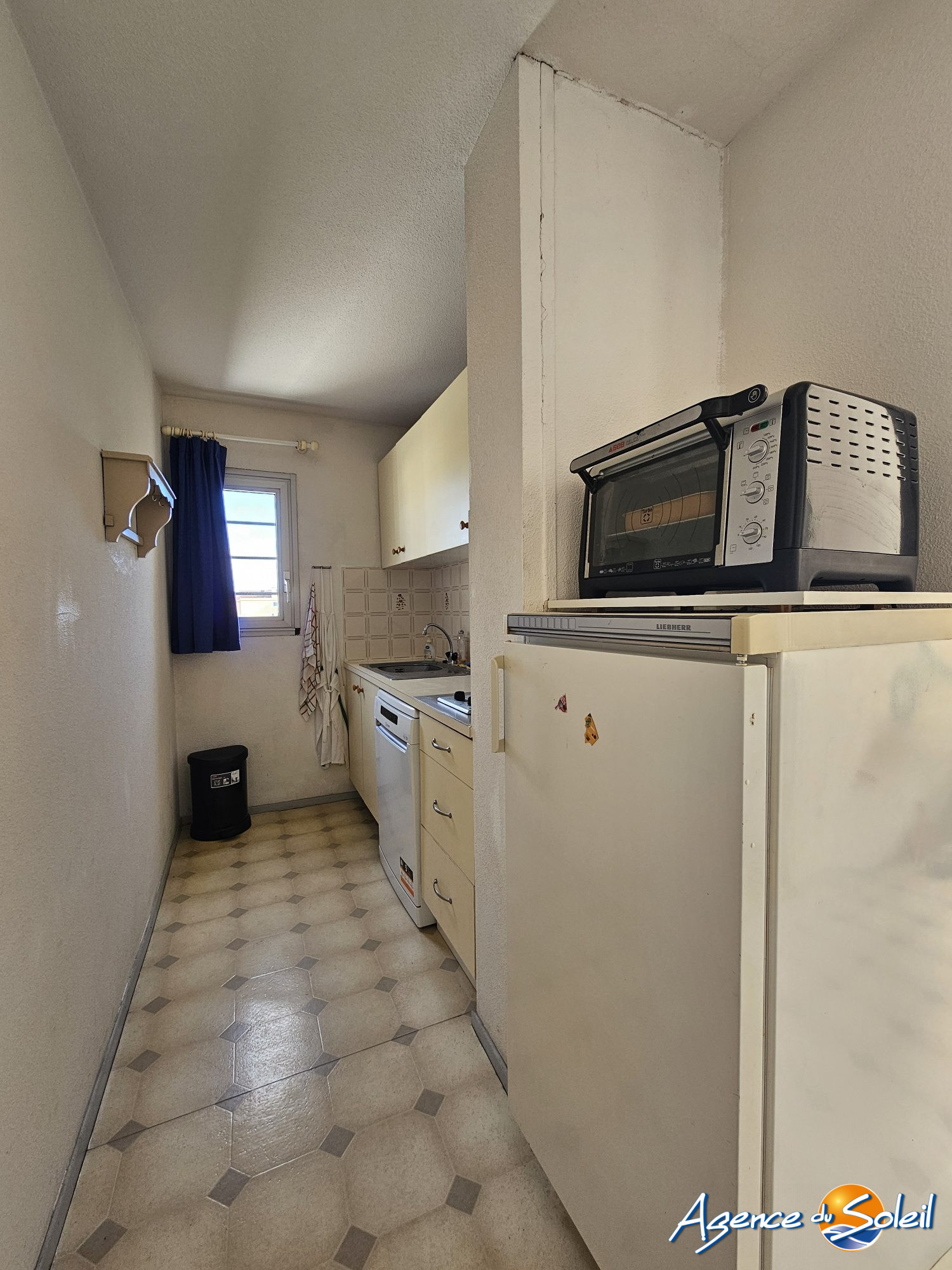 Salle de bain - Appartement Gruissan (Réf. 12-10474-AGENCEDUSOLEIL)