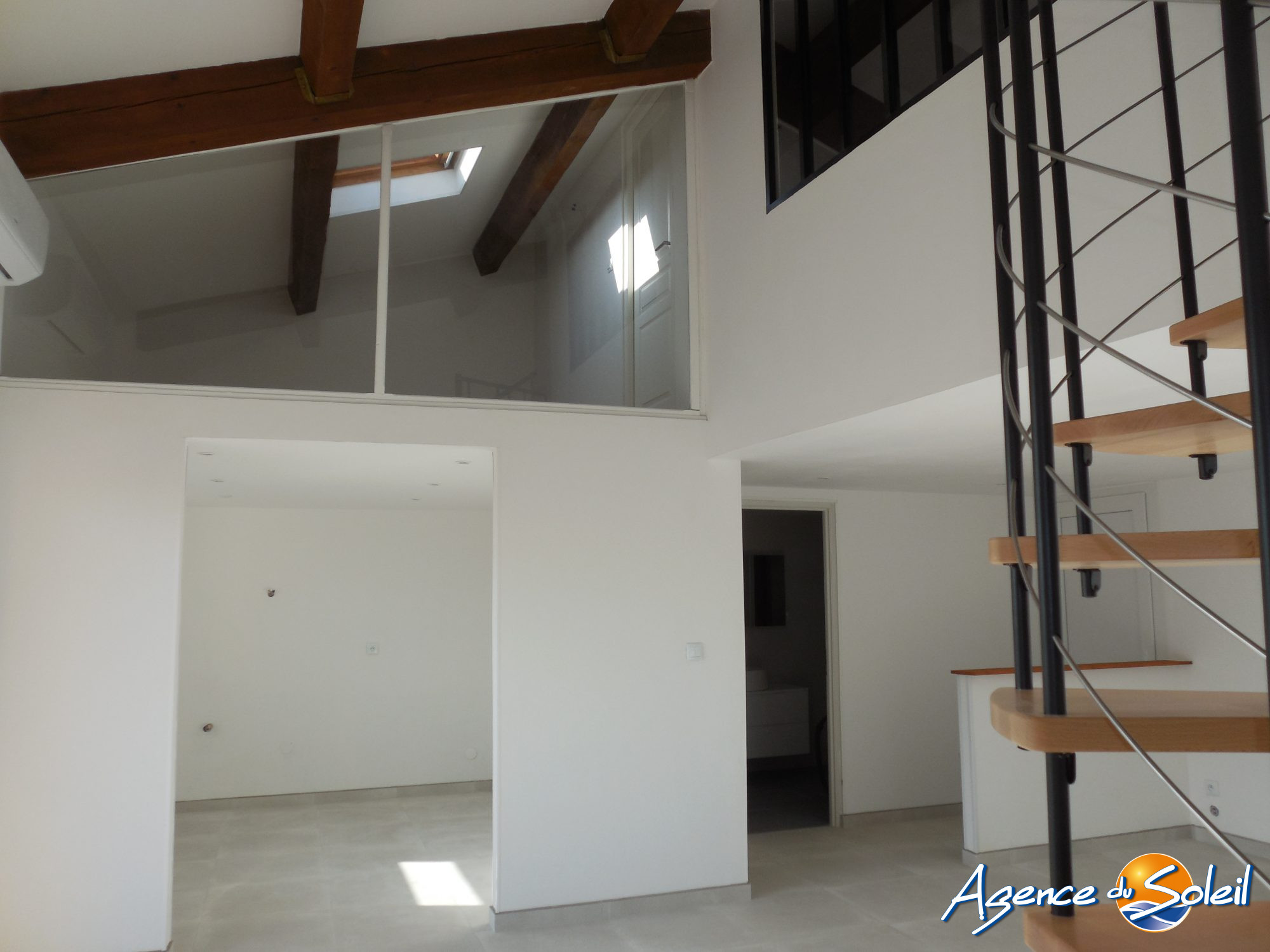Vue intérieure - Appartement Port-la-Nouvelle (Réf. 10-10576-AGENCEDUSOLEIL)