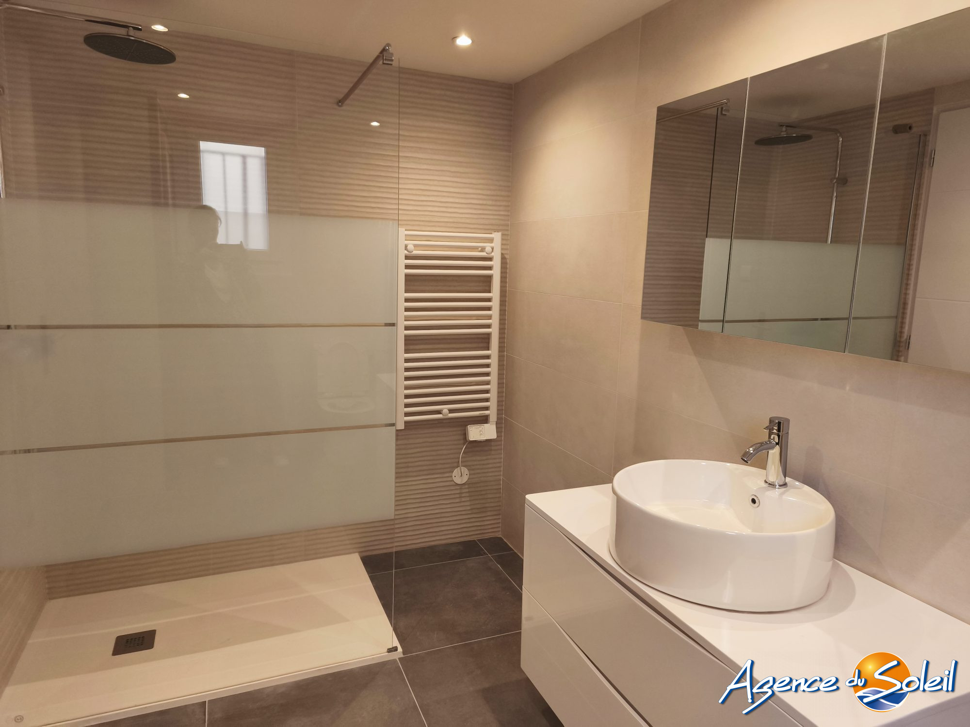 Cuisine - Appartement Port-la-Nouvelle (Réf. 10-10576-AGENCEDUSOLEIL)