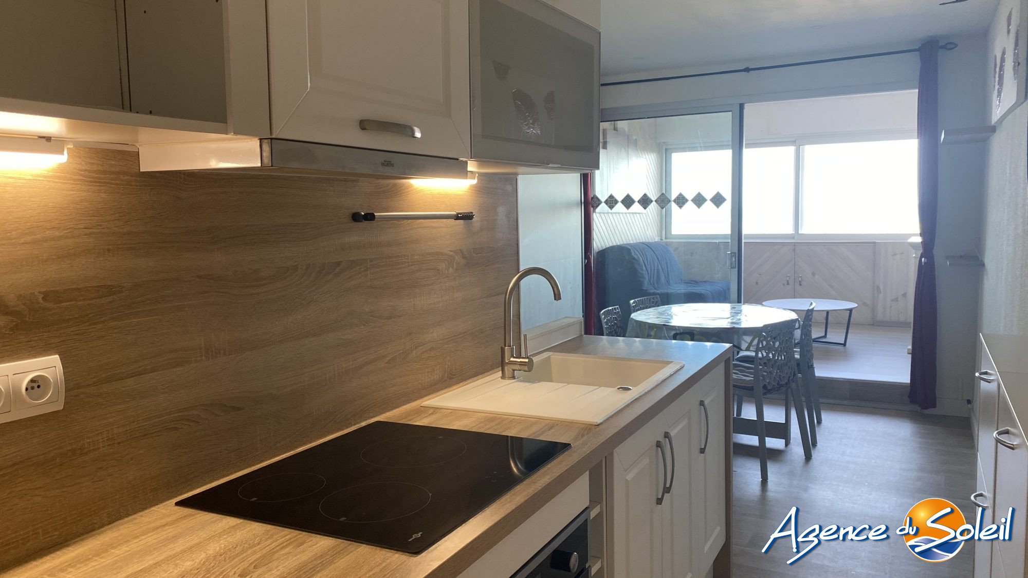 Salle de bain - Appartement Port leucate (Réf. 1610822-AGENCEDUSOLEIL)