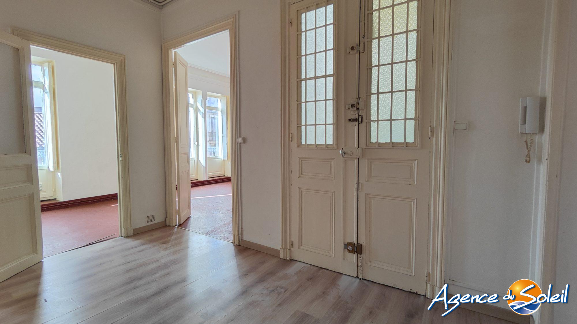 Vue extérieure - Appartement Béziers (Réf. 38-10802-AGENCEDUSOLEIL)