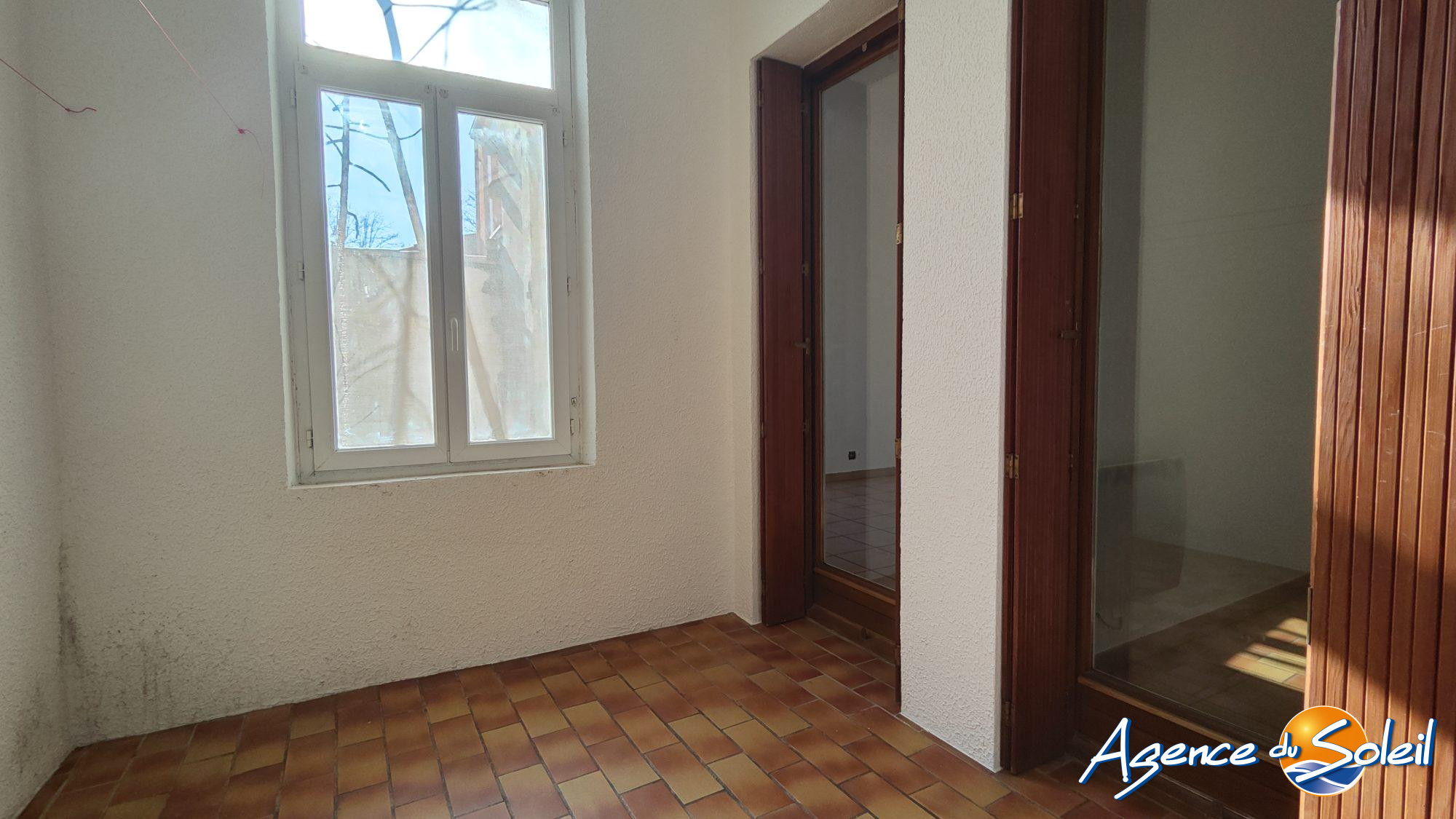 Terrasse - Appartement Sérignan (Réf. 38-10854-AGENCEDUSOLEIL)