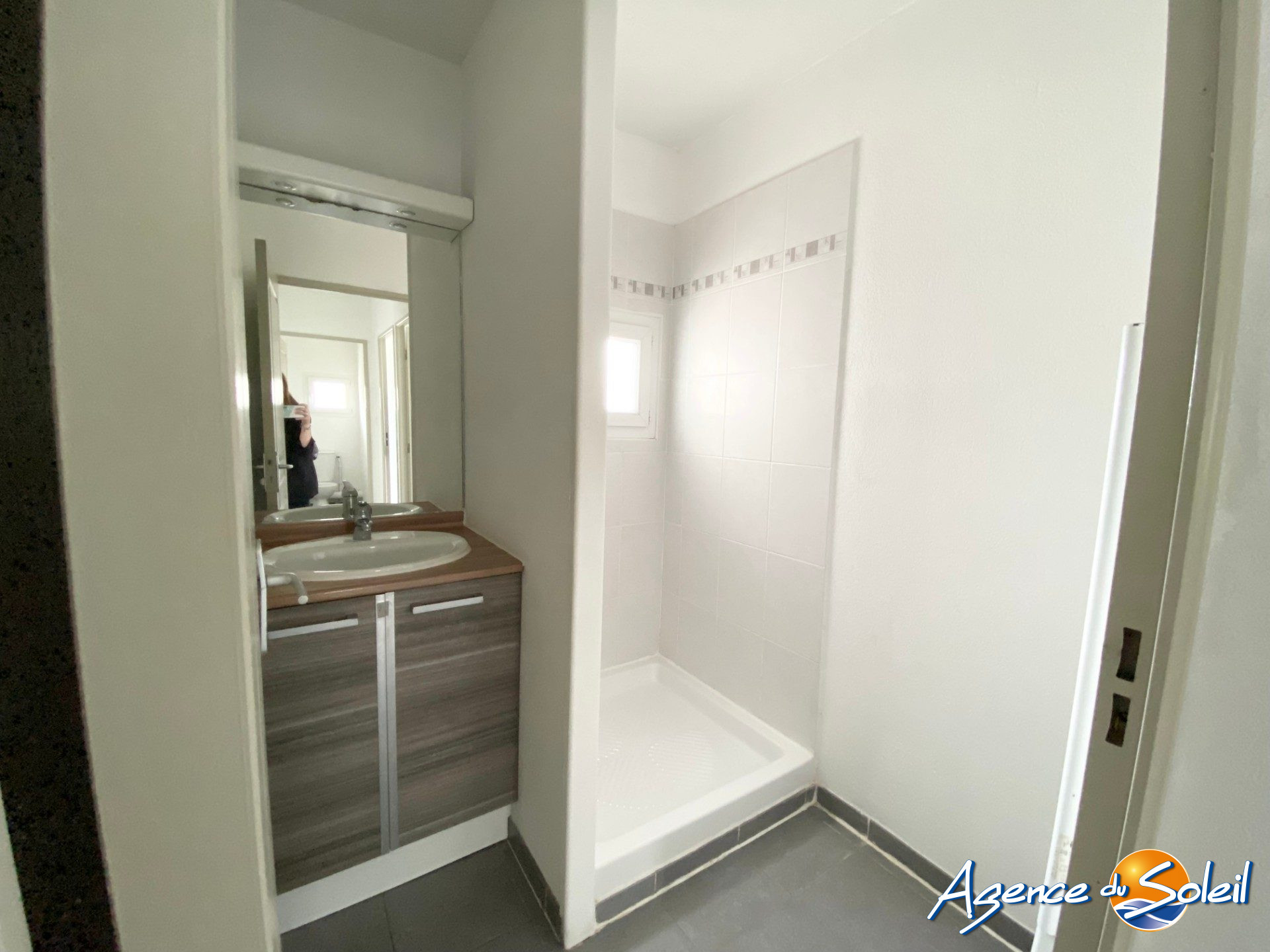 Chambre - Appartement Béziers (Réf. 18-10953-AGENCEDUSOLEIL)