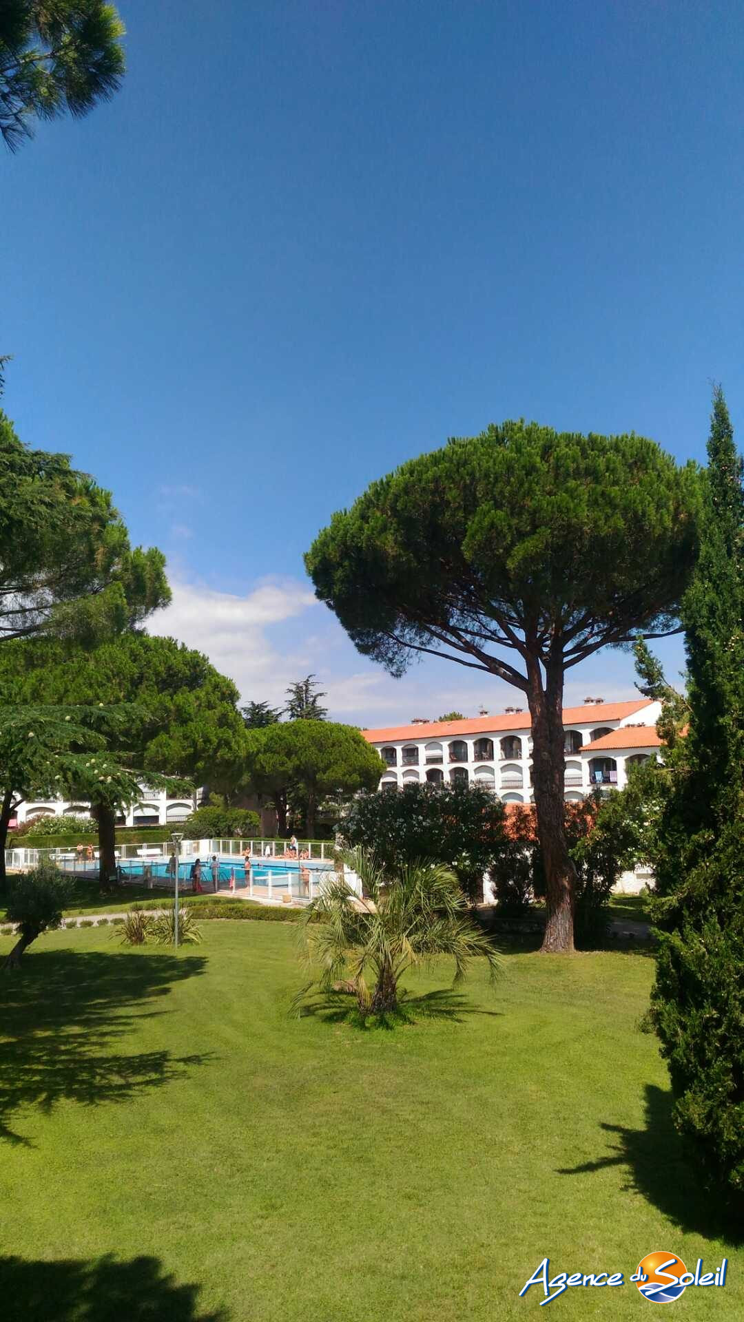 Photo de APPARTEMENT PROCHE PLAGE T2 CABINE