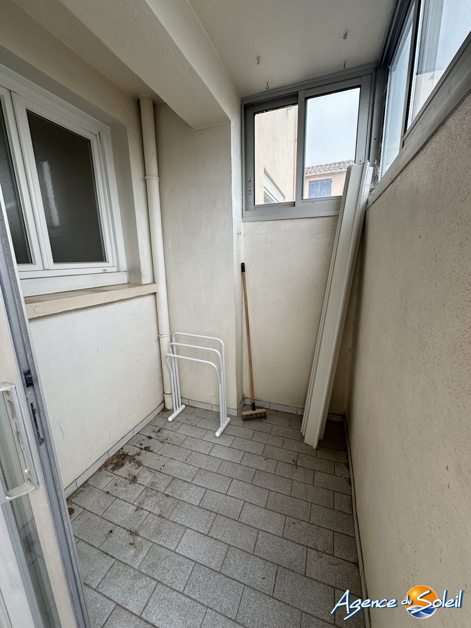 Vue extérieure - Appartement Béziers (Réf. 18-11003-AGENCEDUSOLEIL)