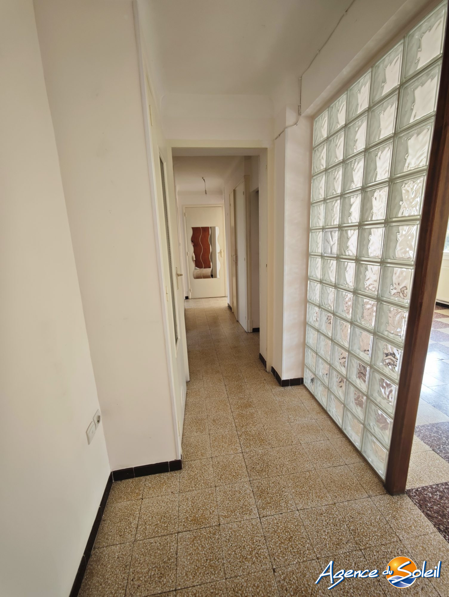 Vue extérieure - Appartement Béziers (Réf. 36-11539-AGENCEDUSOLEIL)