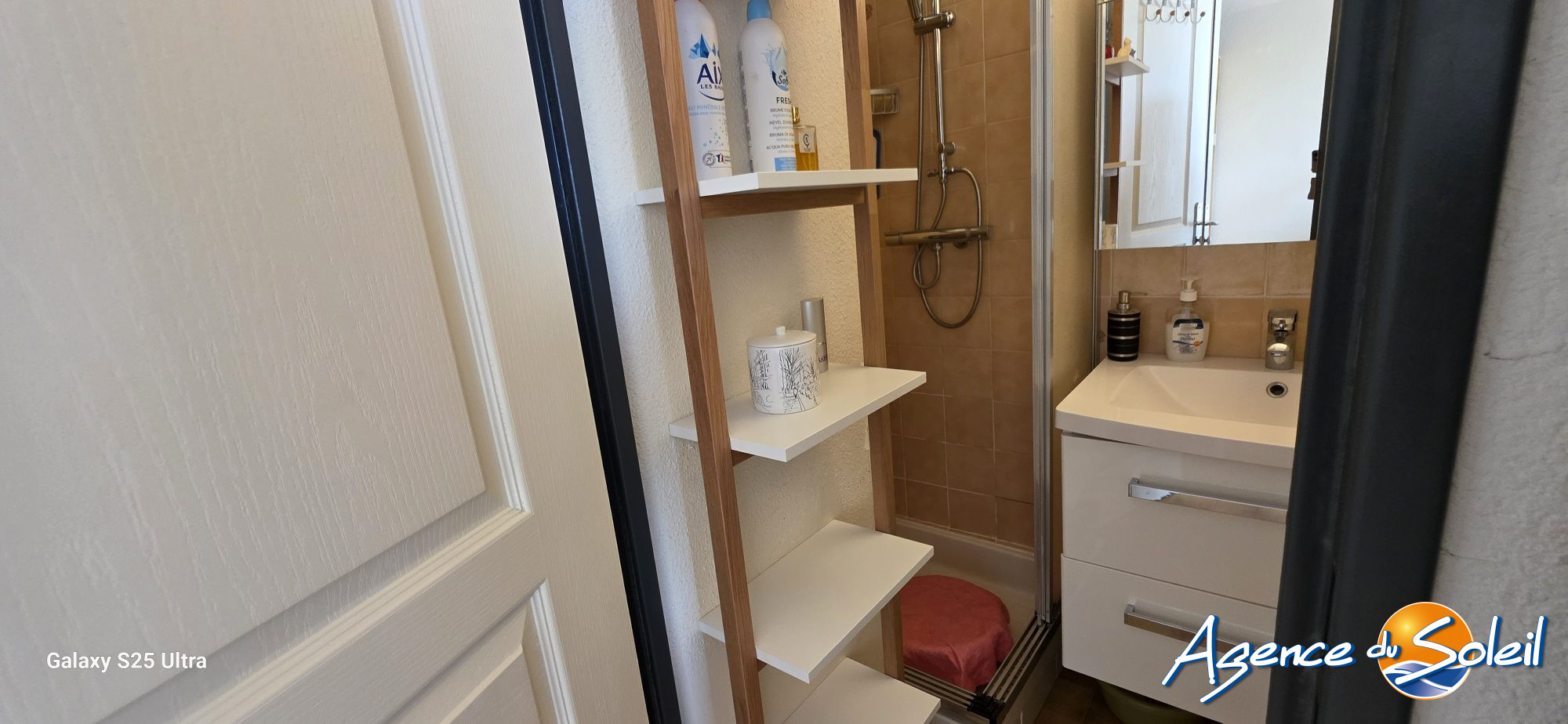 Vue extérieure - Appartement Saint-Pierre-la-Mer (Réf. 23-11503-AGENCEDUSOLEIL)