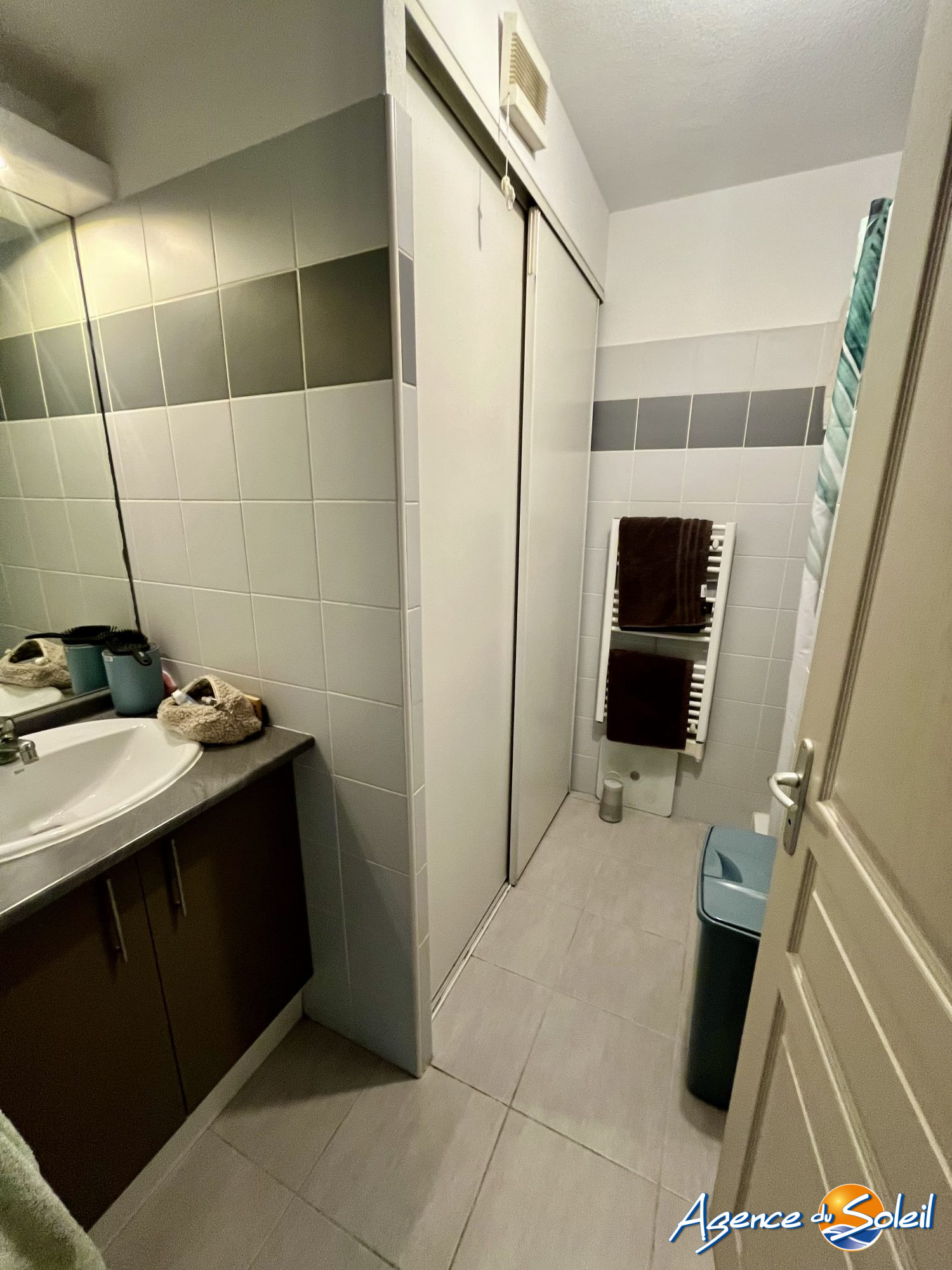 Vue extérieure - Appartement Narbonne (Réf. 11-11165-AGENCEDUSOLEIL)