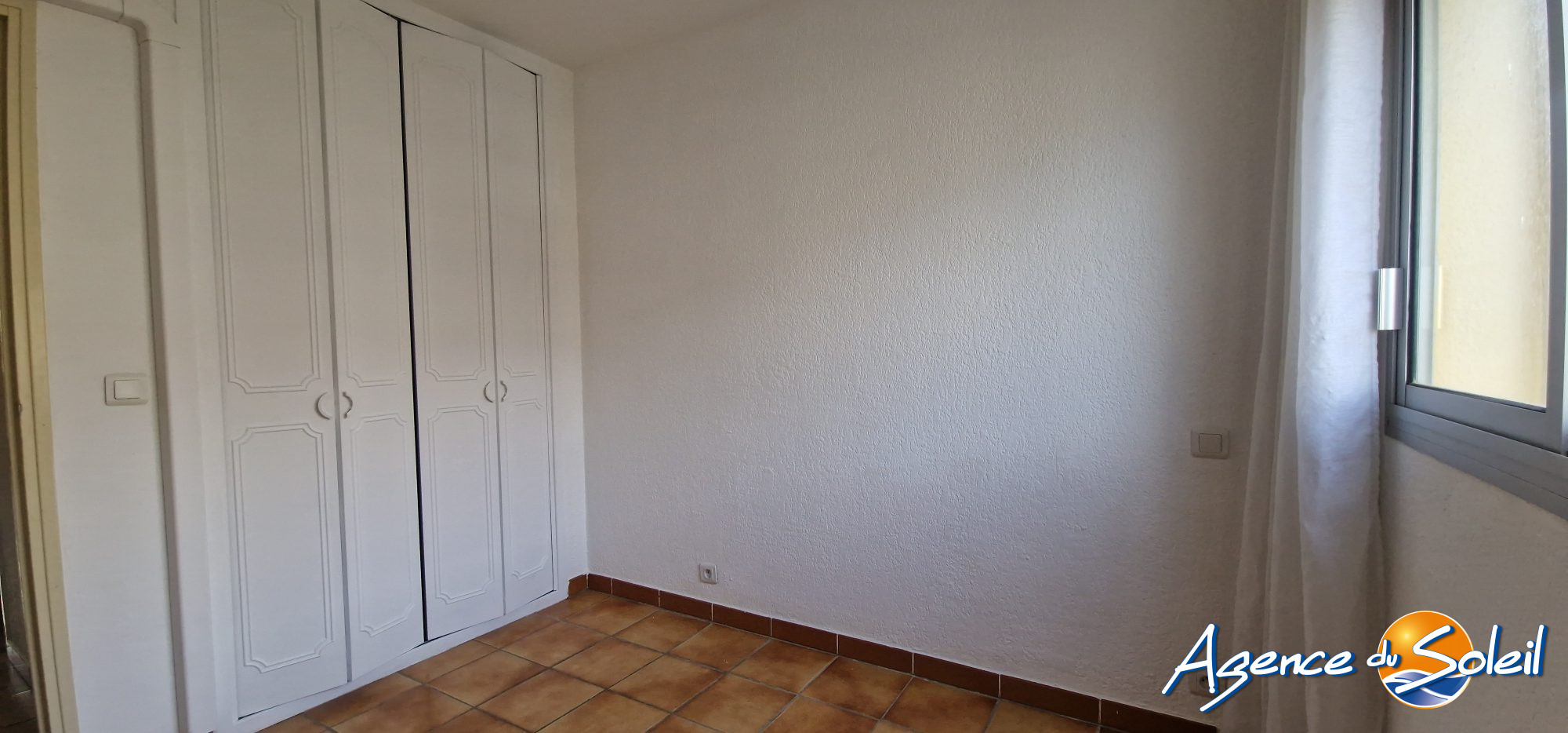 Chambre - Appartement Canet-en-Roussillon (Réf. 19-11207-AGENCEDUSOLEIL)
