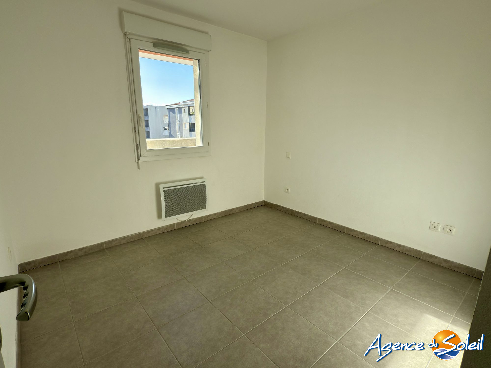 Chambre - Appartement Saint-Cyprien (Réf. 20-11224-AGENCEDUSOLEIL)