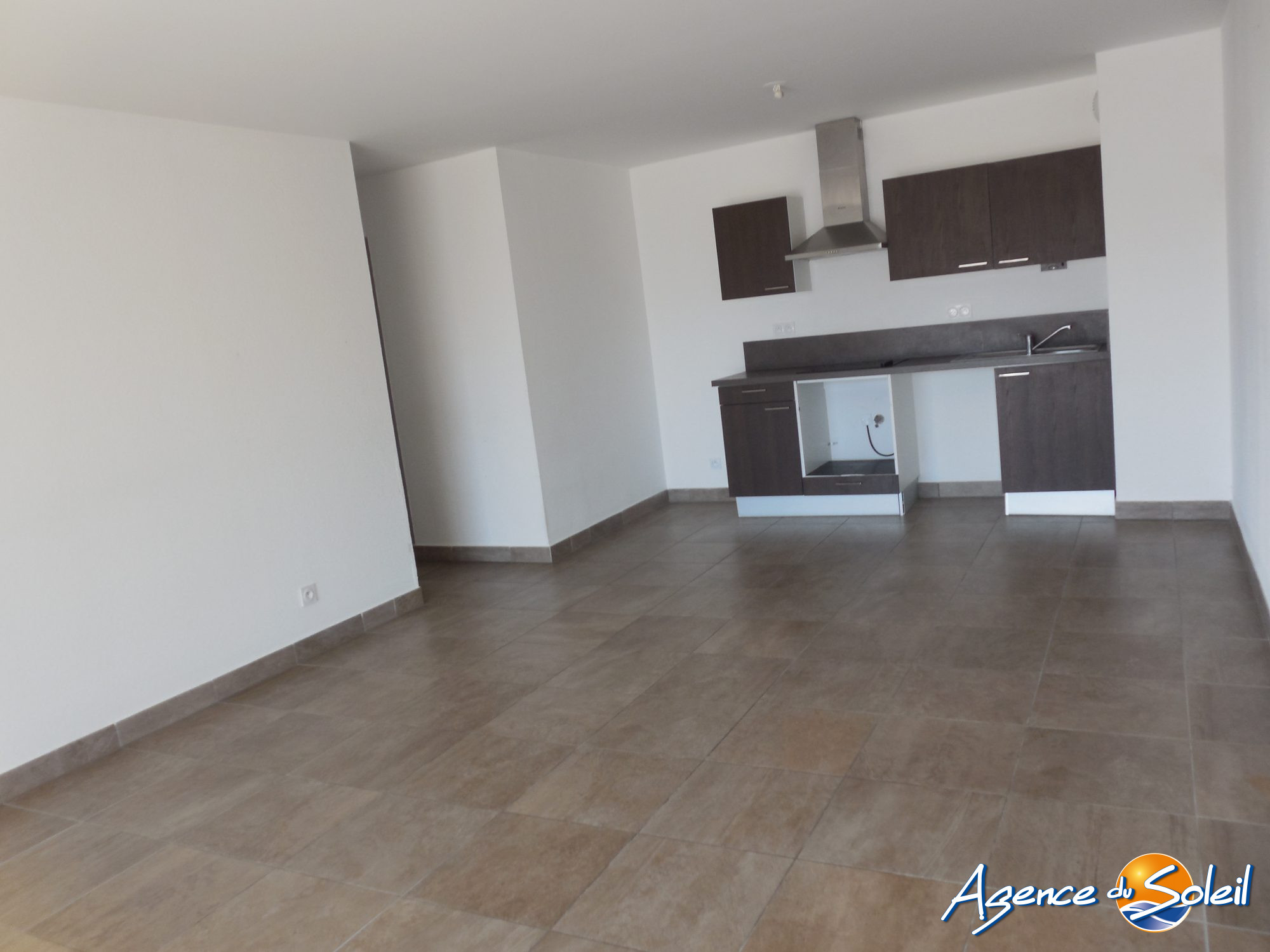 Vue intérieure - Appartement Port-la-Nouvelle (Réf. 10-11237-AGENCEDUSOLEIL)