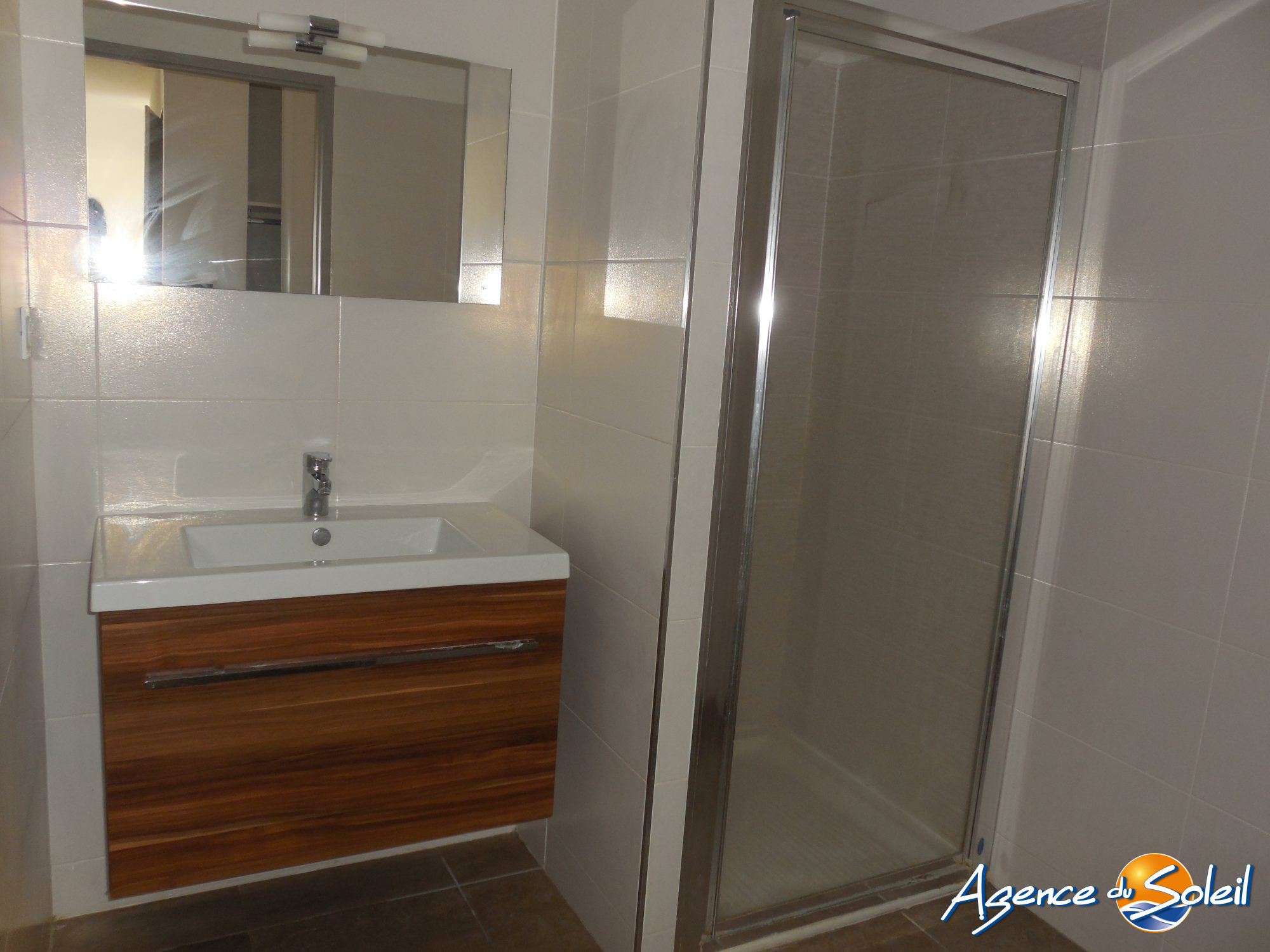 Chambre - Appartement Port-la-Nouvelle (Réf. 10-11237-AGENCEDUSOLEIL)