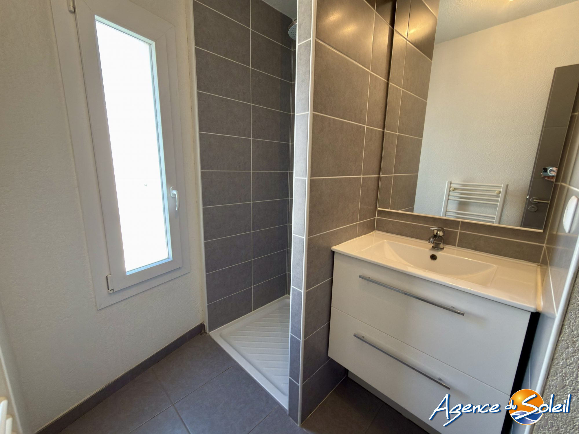 Chambre - Appartement Saint-Cyprien (Réf. 20-11234-AGENCEDUSOLEIL)