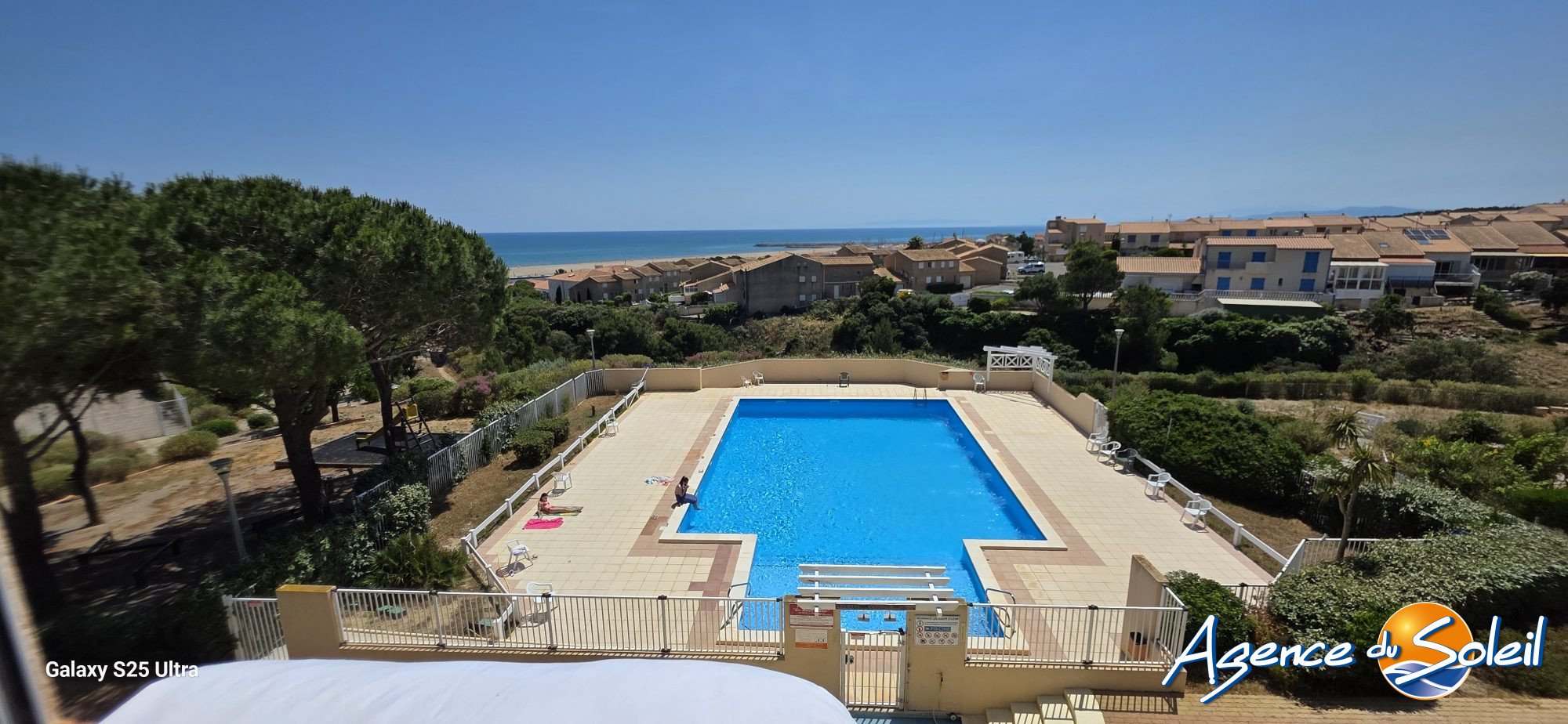 Appartement en vente à Saint-Pierre-la-Mer - Agence du Soleil (Réf. 23-11379-AGENCEDUSOLEIL)