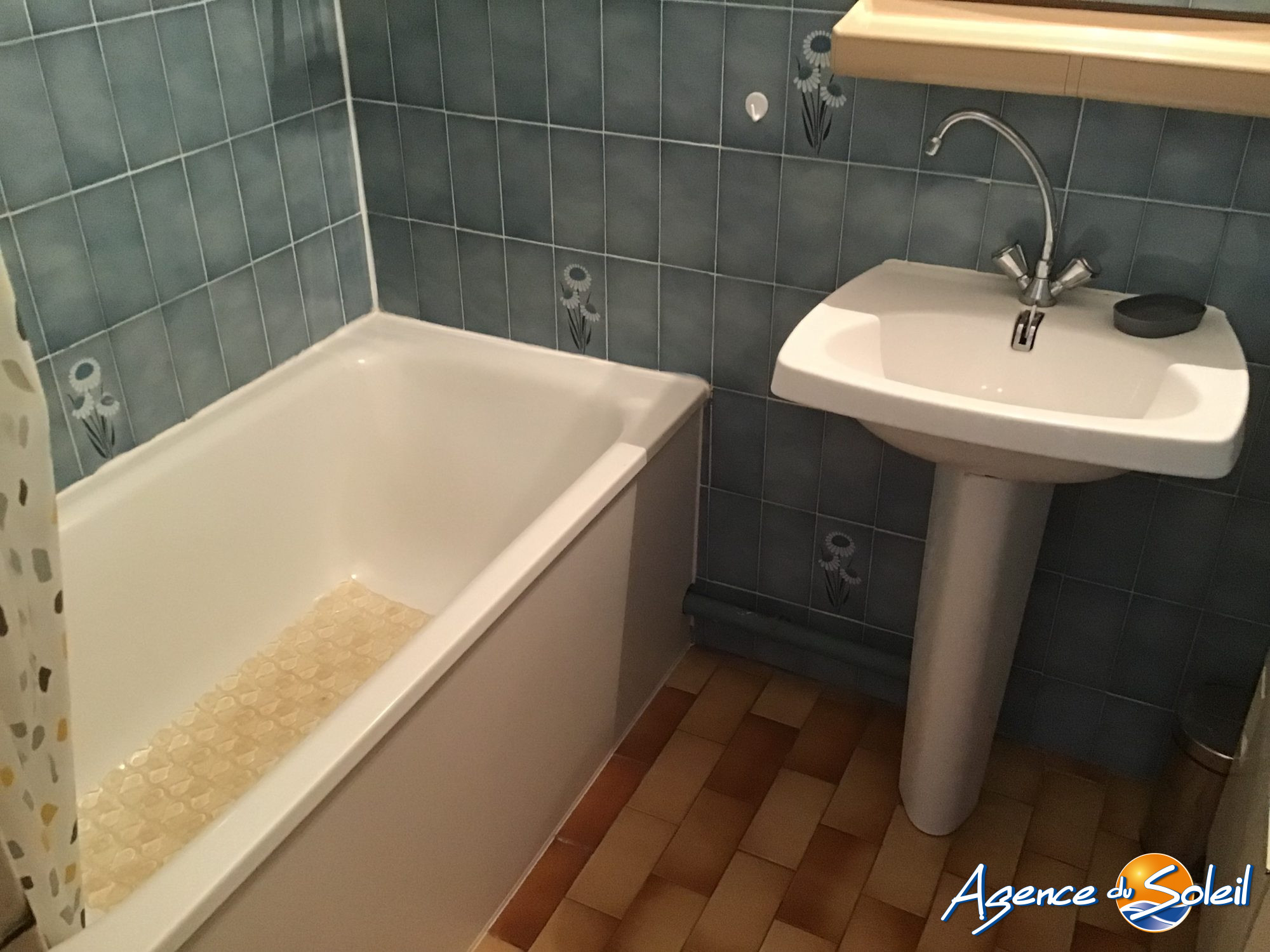Jardin - Appartement Gruissan (Réf. 12-11266-AGENCEDUSOLEIL)
