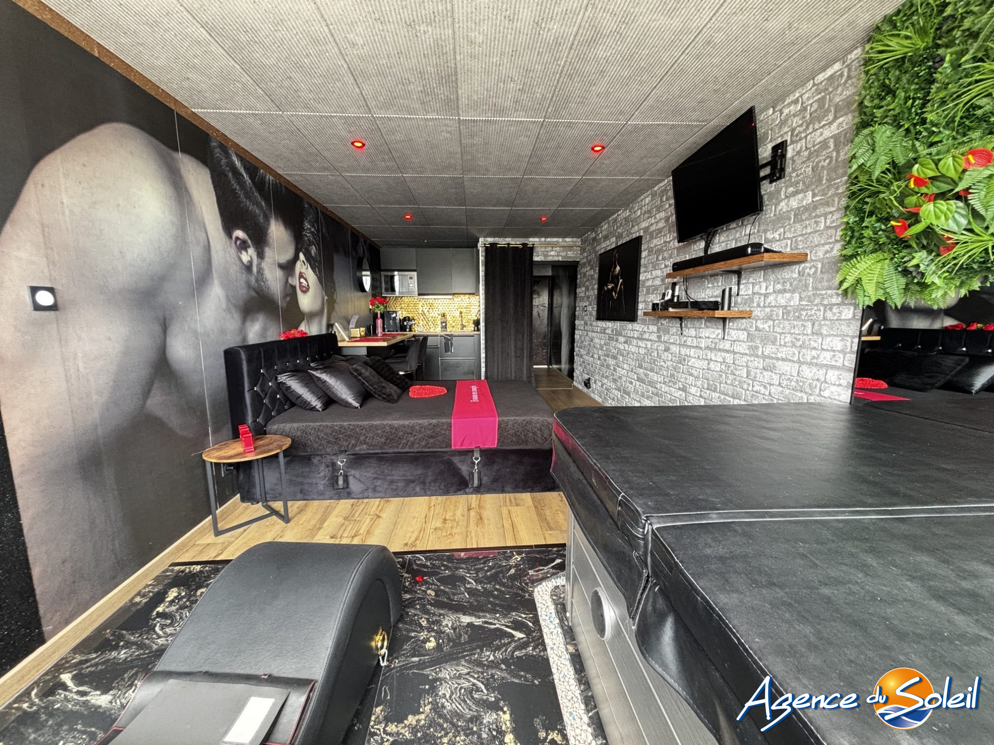 Jardin - Appartement Le Cap d'Agde (Réf. 39-11303-AGENCEDUSOLEIL)