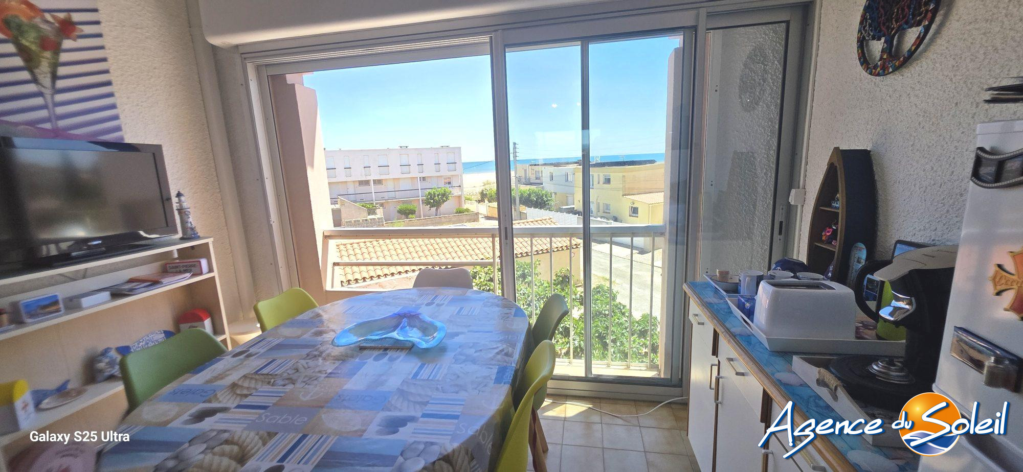 Cuisine - Appartement Saint-Pierre-la-Mer (Réf. 23-11332-AGENCEDUSOLEIL)