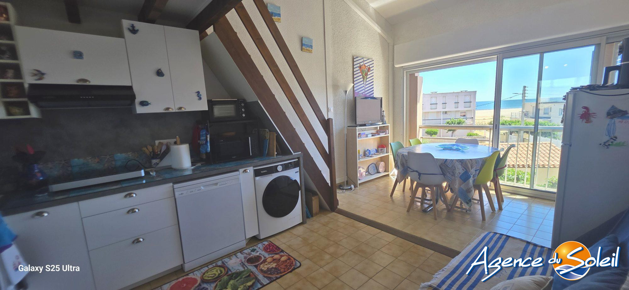 Vue extérieure - Appartement Saint-Pierre-la-Mer (Réf. 23-11332-AGENCEDUSOLEIL)
