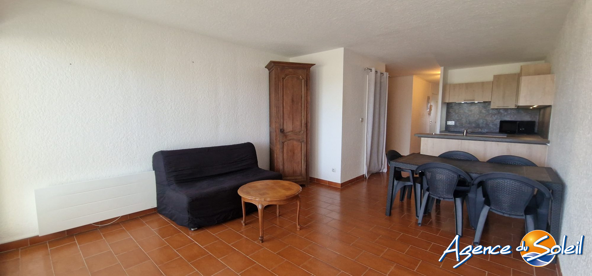 Vue extérieure - Appartement Canet-en-Roussillon (Réf. 19-11339-AGENCEDUSOLEIL)