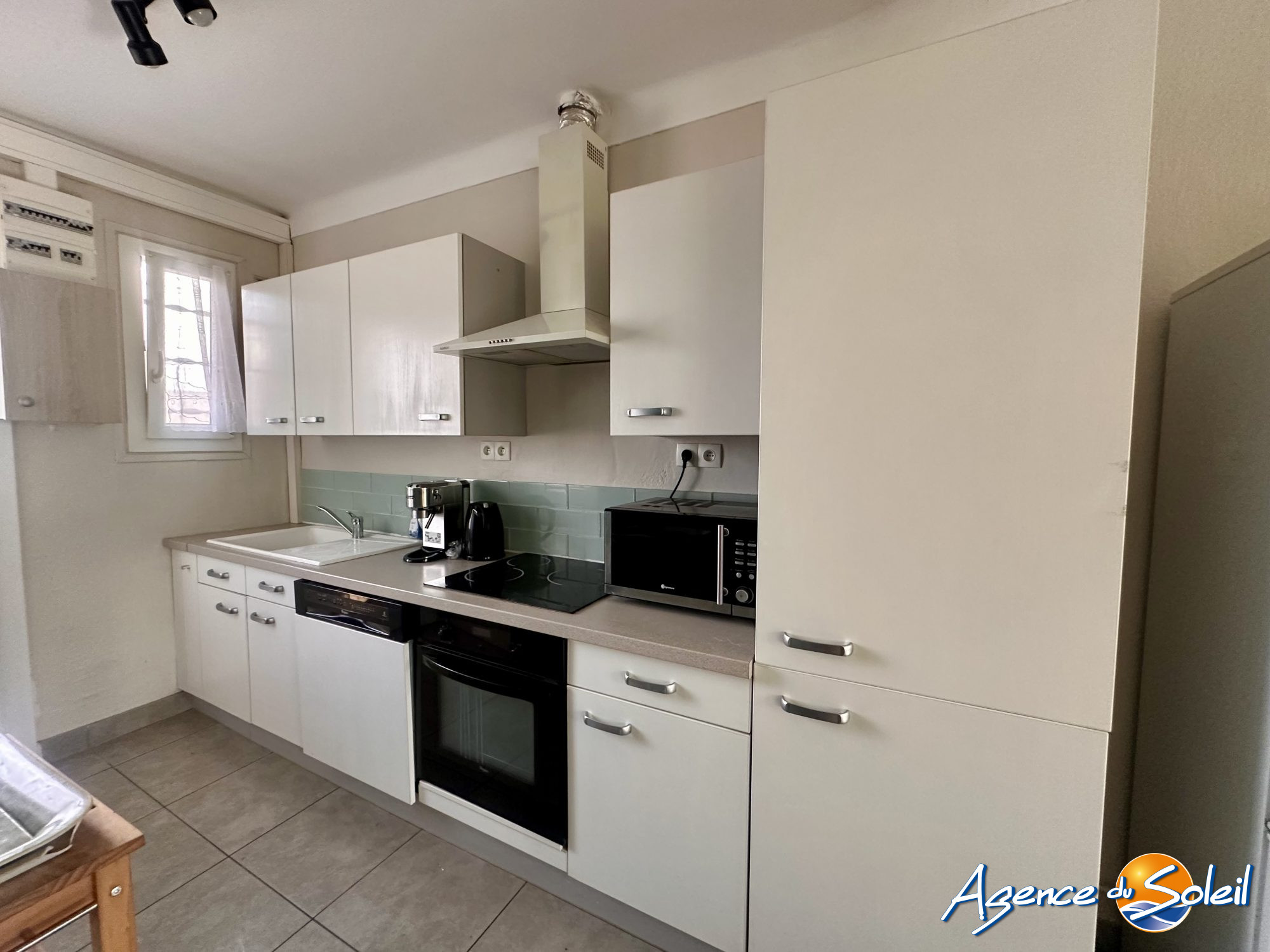 Vue extérieure - Appartement Canet-en-Roussillon (Réf. 19-11377-AGENCEDUSOLEIL)