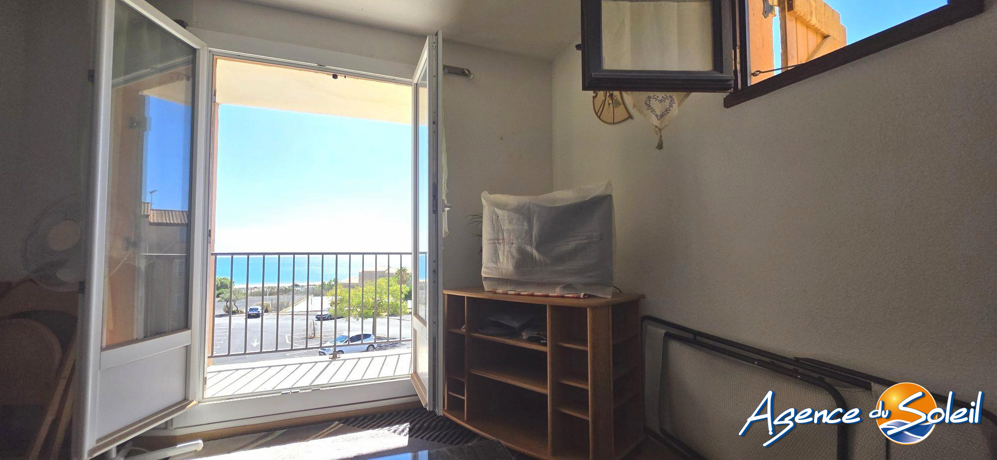 Cuisine - Appartement Saint-Pierre-la-Mer (Réf. 23-11666-AGENCEDUSOLEIL)