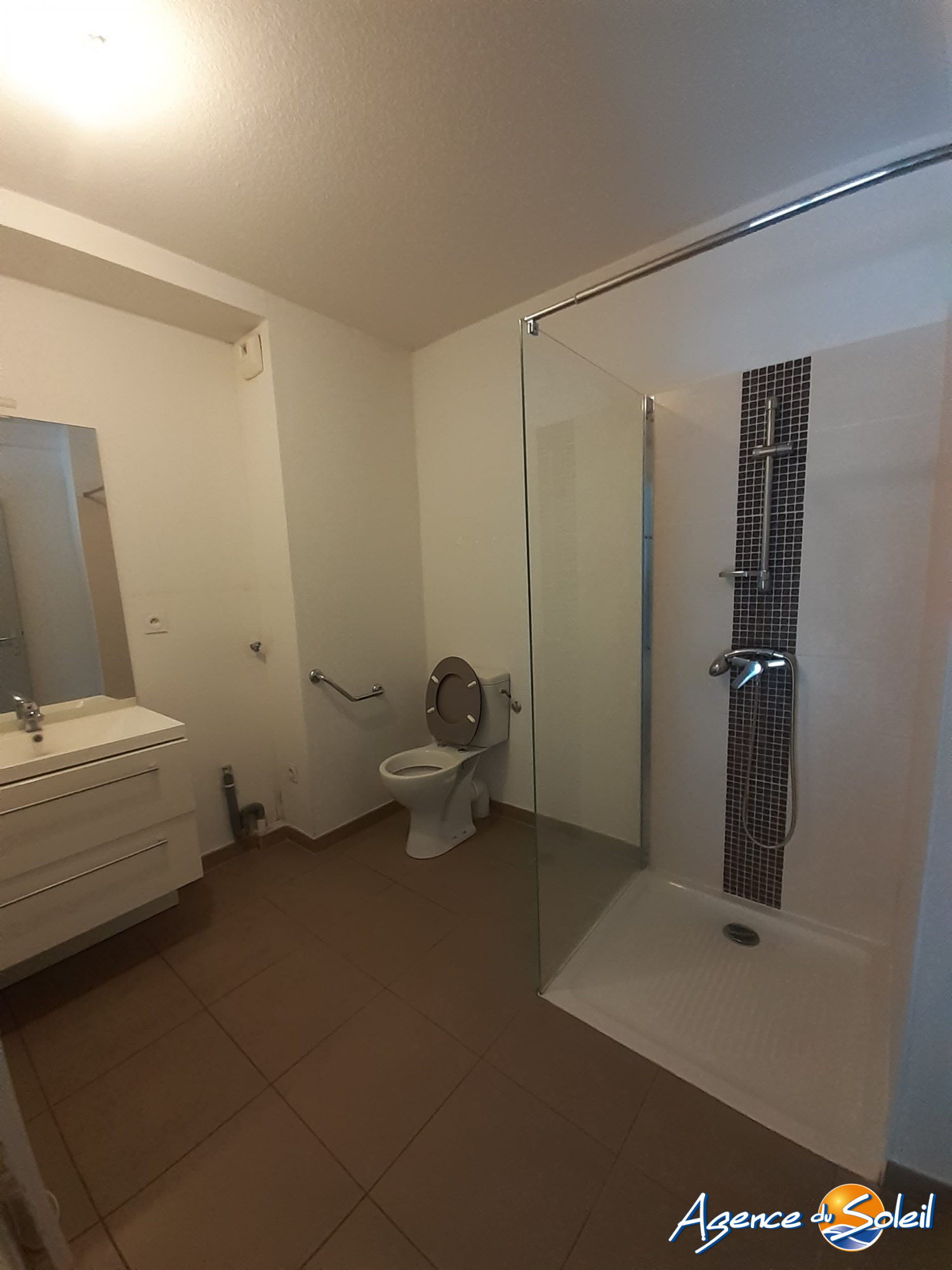Vue extérieure - Appartement Théza (Réf. 11001-AGENCEDUSOLEIL)