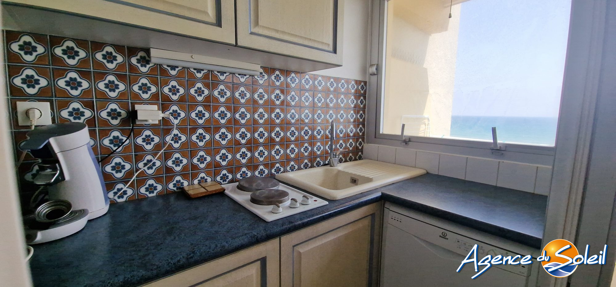 Vue extérieure - Appartement Canet-en-Roussillon (Réf. 19-11441-AGENCEDUSOLEIL)